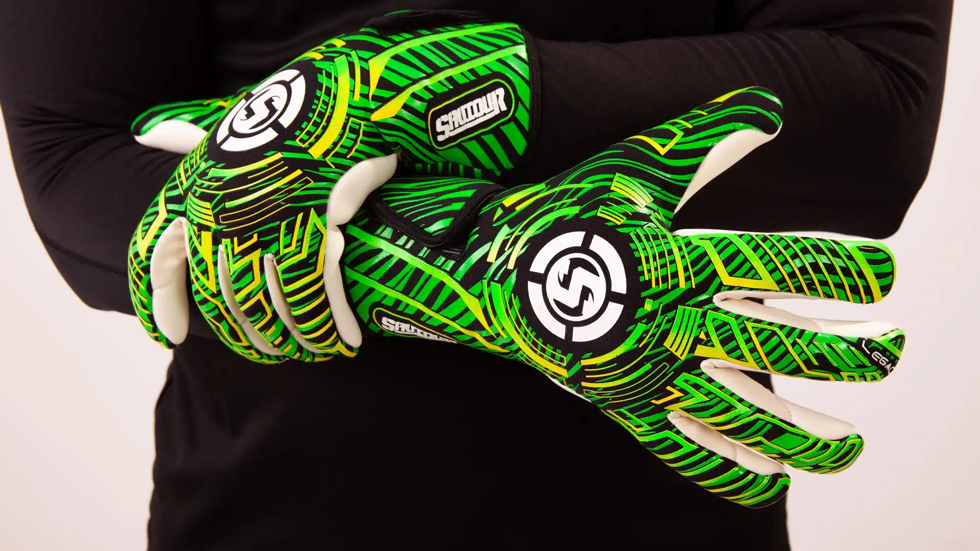 New Pro Goalkeeper Gloves in Action by Saviour Goalkeeping New pro goalkeeper gloves showcased in action during a soccer goalkeeping match