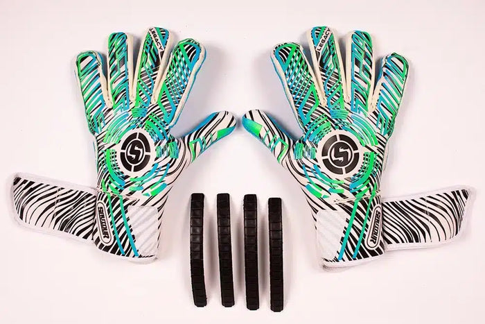The Pros and Cons of Removable Finger Spine Goalkeeper Gloves