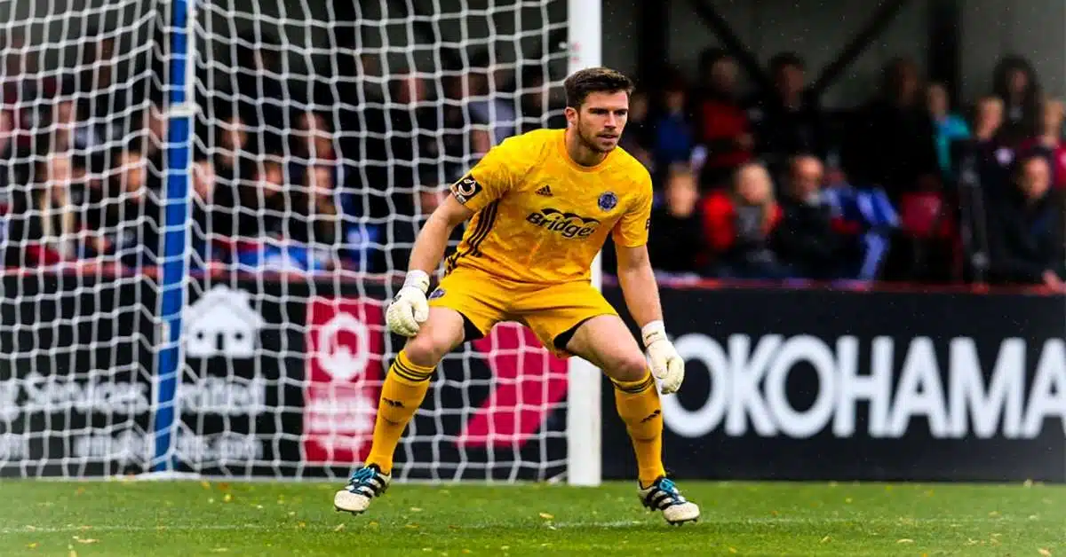 become a better goalkeeper SAVIOUR GK GOALKEEPER GLOVES