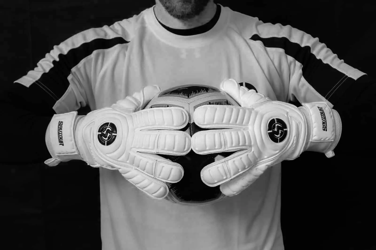 classic goalkeeper gloves