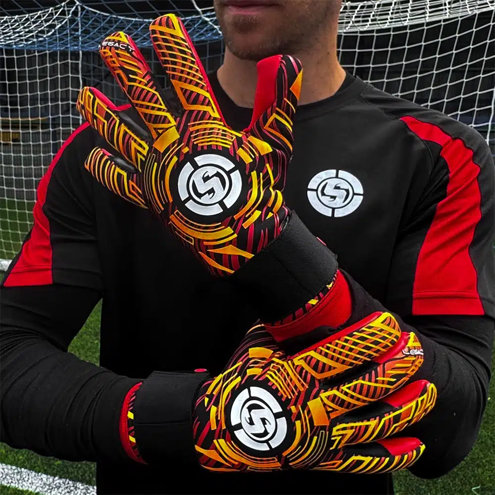 SAVIOUR GK Strapless Negative Cut Goalkeeper Gloves